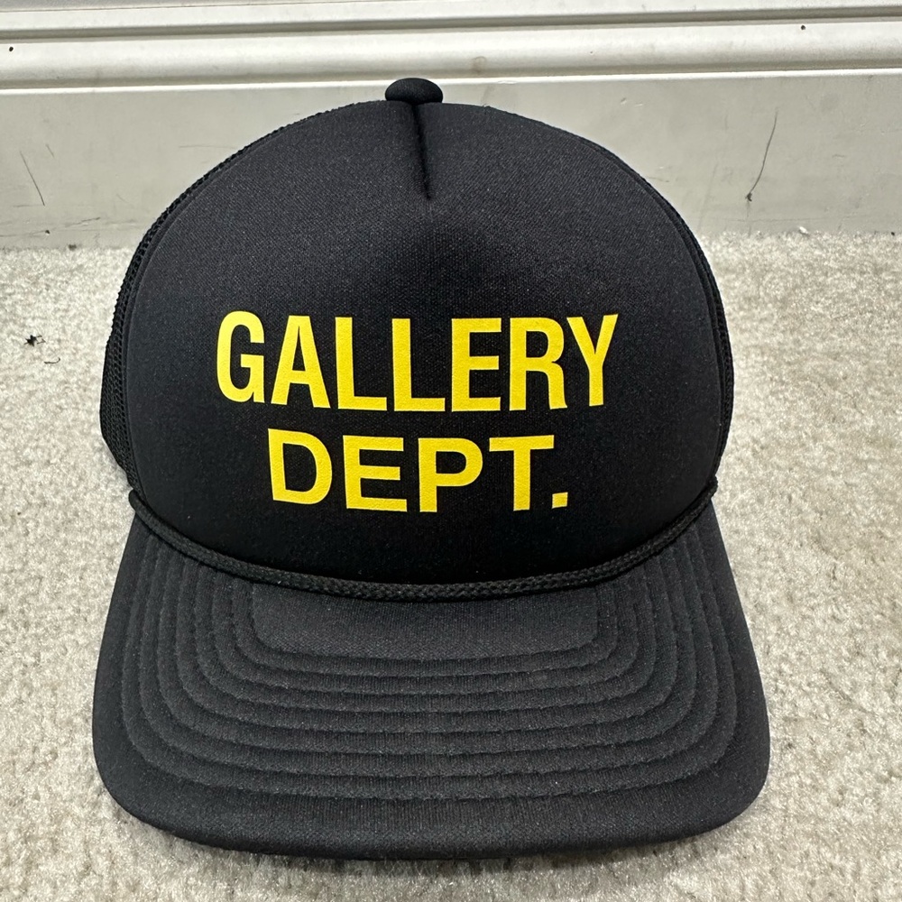 Gallery Dept. Trucker Cap ‘Black’